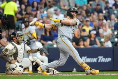 Horwitz Drives In 3 Runs, Pirates Defeat Brewers For The 6th Time In 7 Games This Season